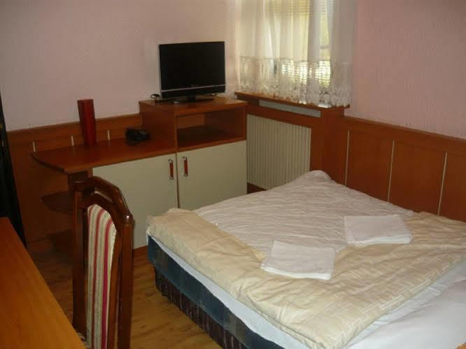 Motel Nana Banja Luka Bagian luar foto